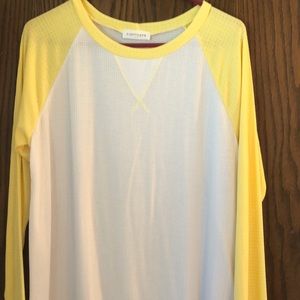 Raglan long sleeved tee